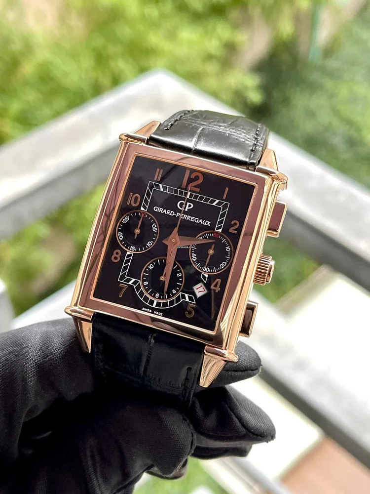Girard Perregaux Vintage 1945 Chronograph XXL Rose Gold